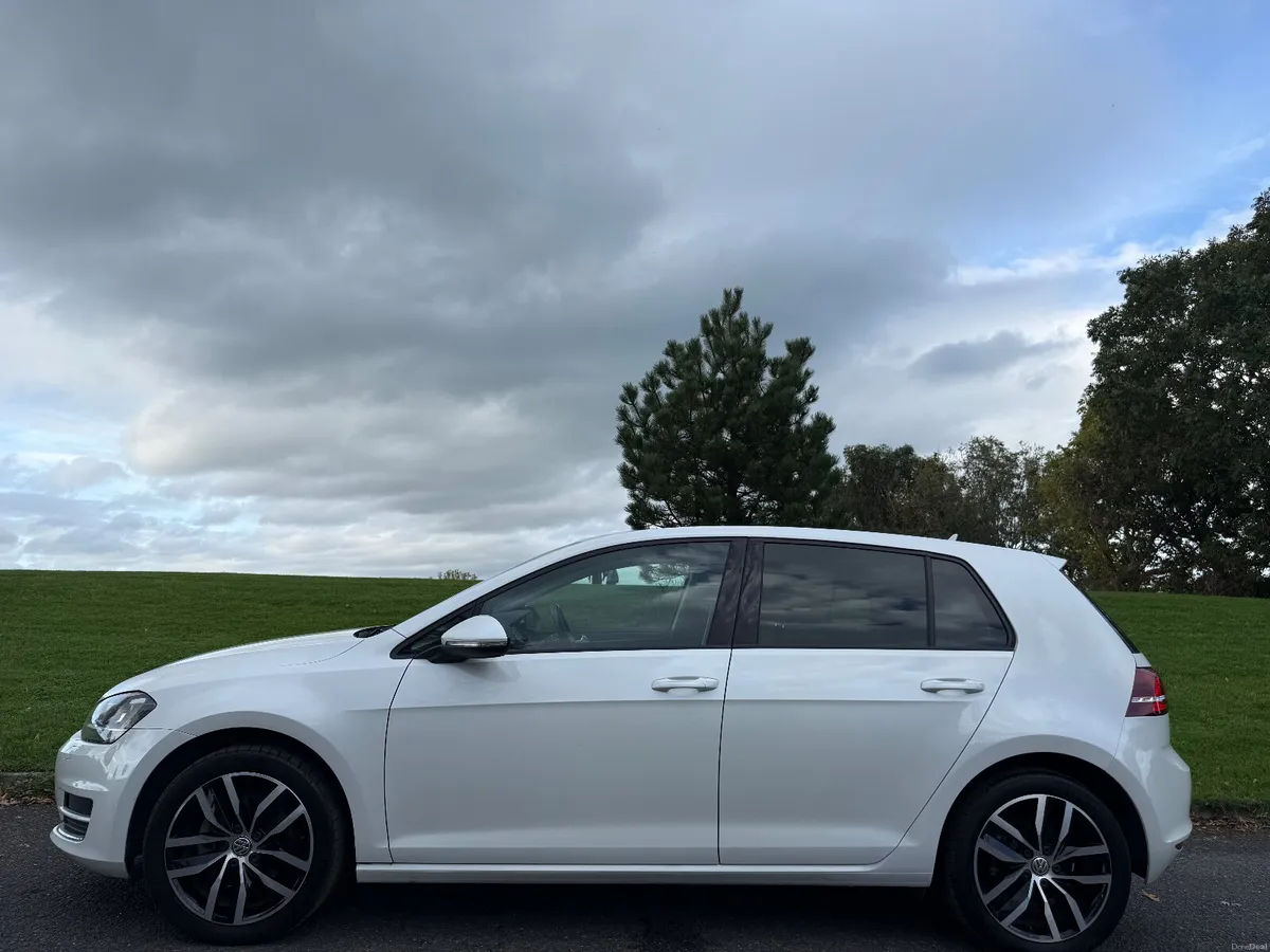 Volkswagen Golf 2017 1.4 TSI HIGHLINE AUTO - Image 4
