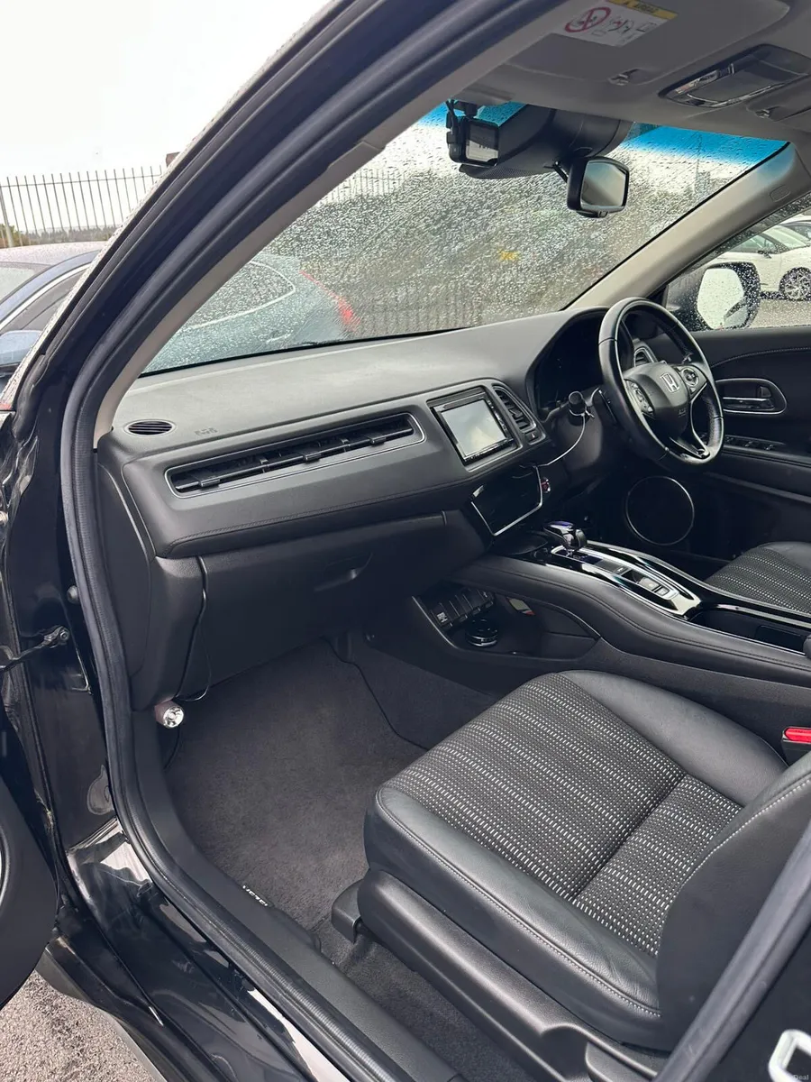 Honda Vezel Only 41K Miles - Image 3