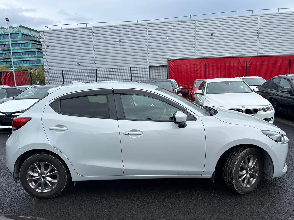 MAZDA DEMIO 2020 DIESEL - Image 3
