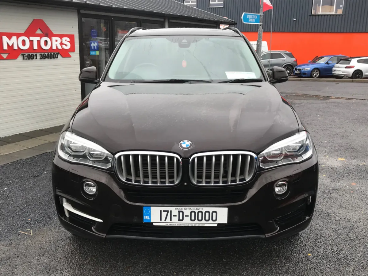 2017 BMW X5  40e Hybrid - Image 3