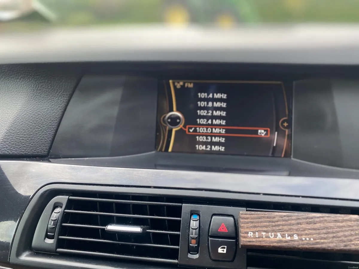 BMW 5-Series 2013 - Image 3