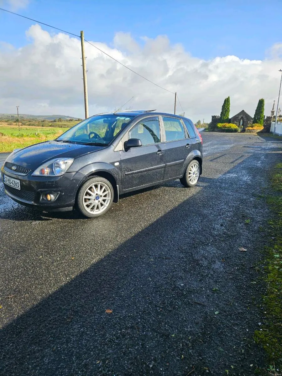 Ford fiesta - Image 2