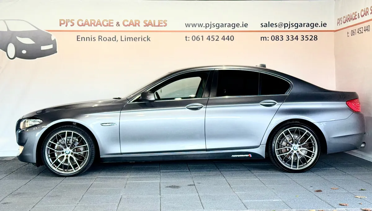 BMW 5-Series 2010 - Image 3