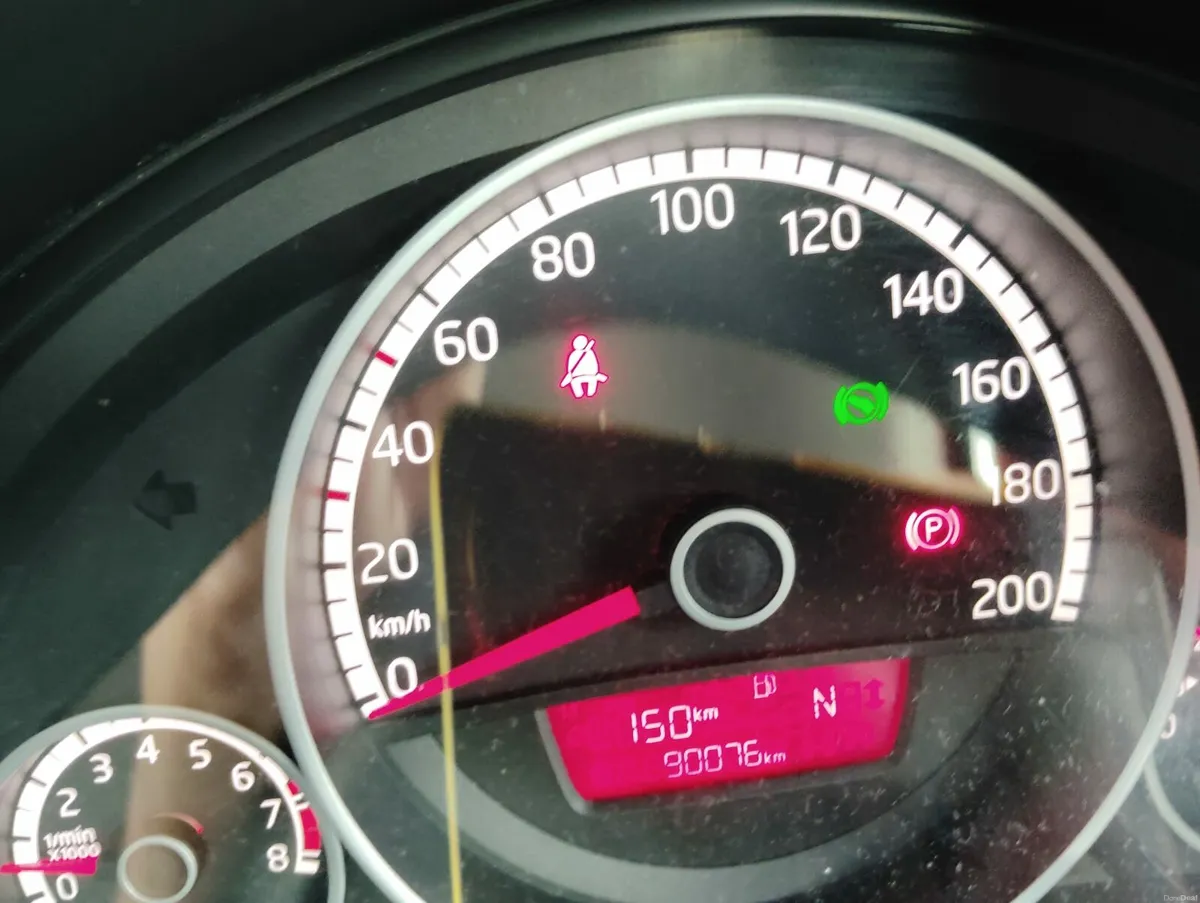 Low Kms Volkswagen UP 2014 - Image 4