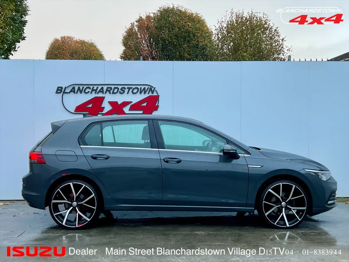 VW GOLF EXCLUSIVE NATO GREY 2.0 DIESEL AUTOMATIC - Image 4