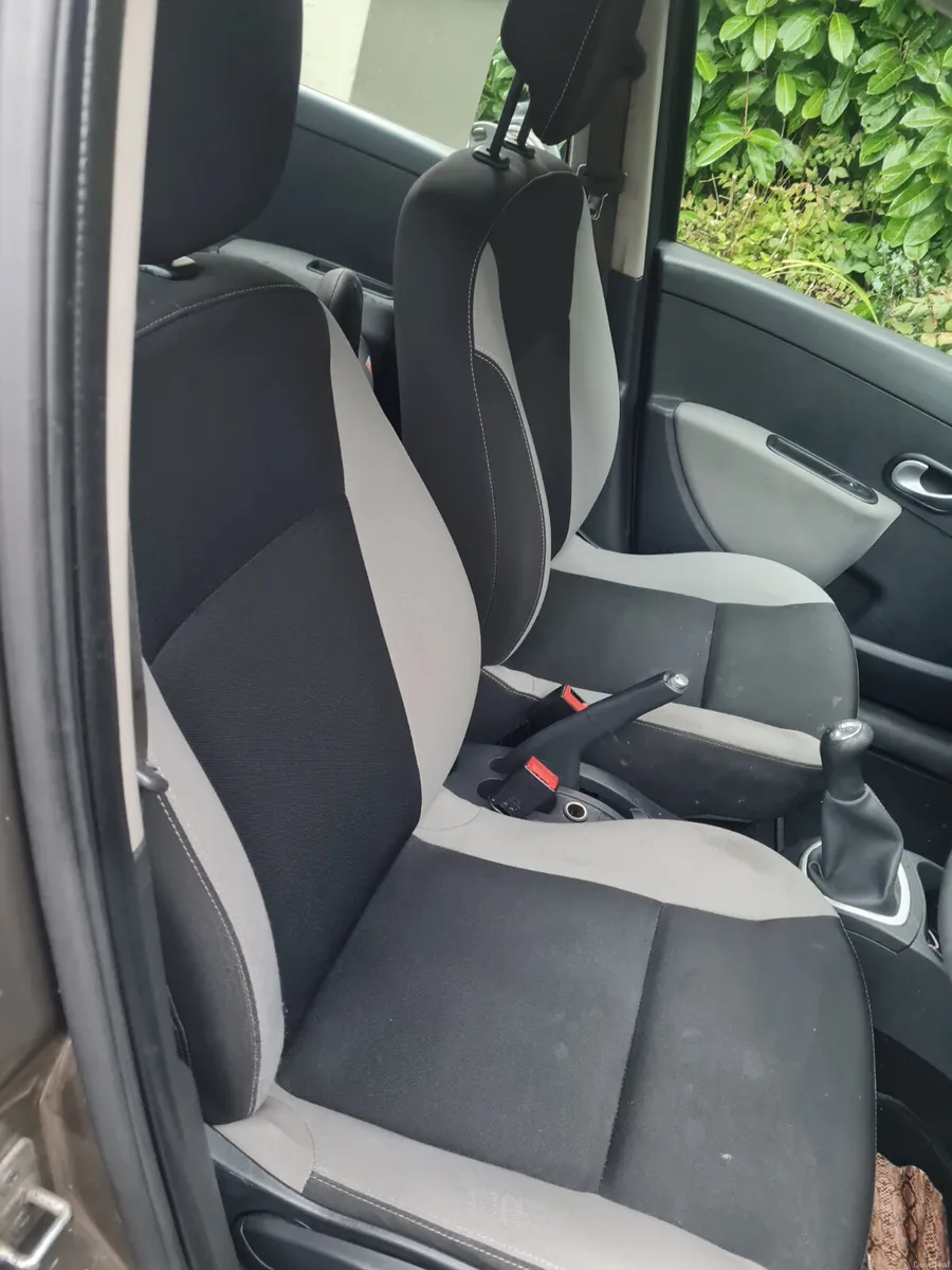 2012 Renault Clio 1.1L Nct09/26 tax12/25 - Image 3