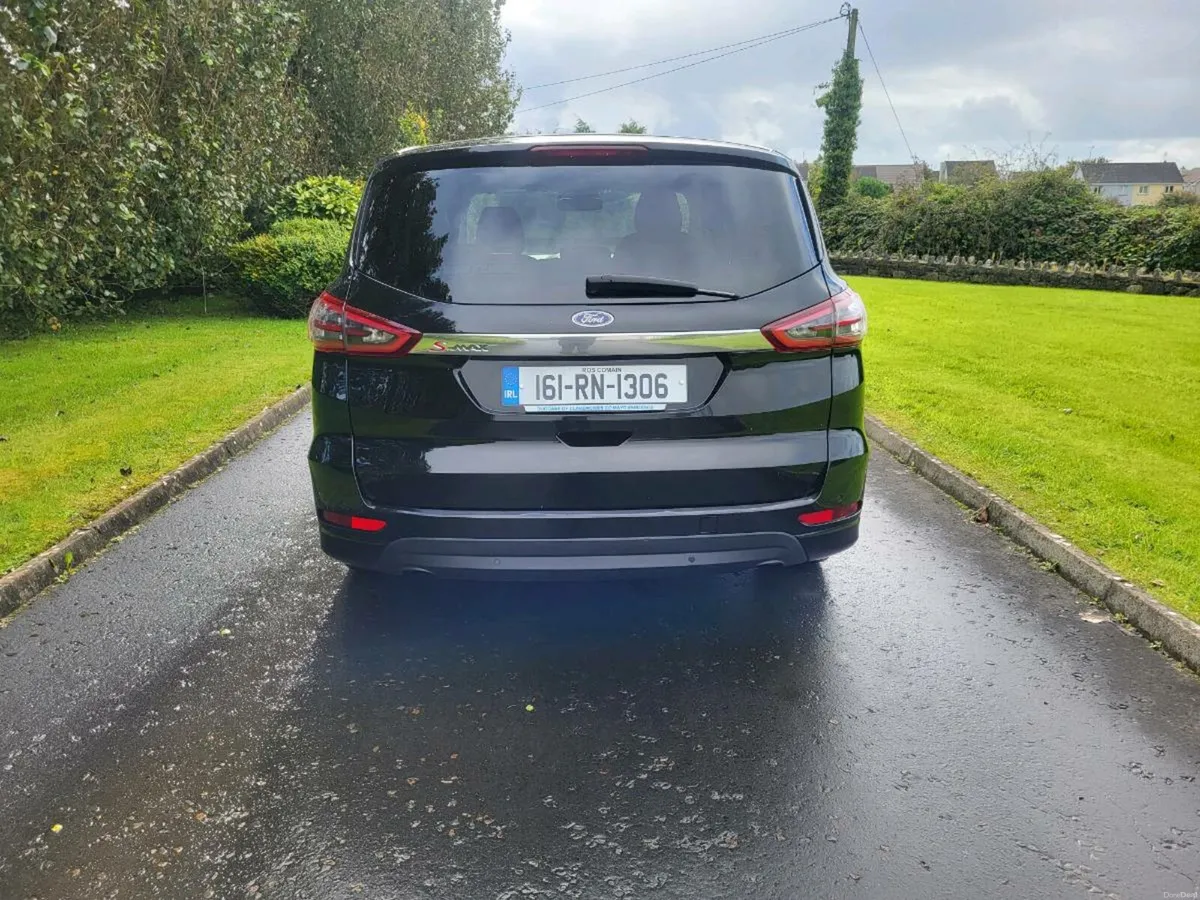 FORD S-MAX    2 L TDCI  7SEATER  MINT - Image 3