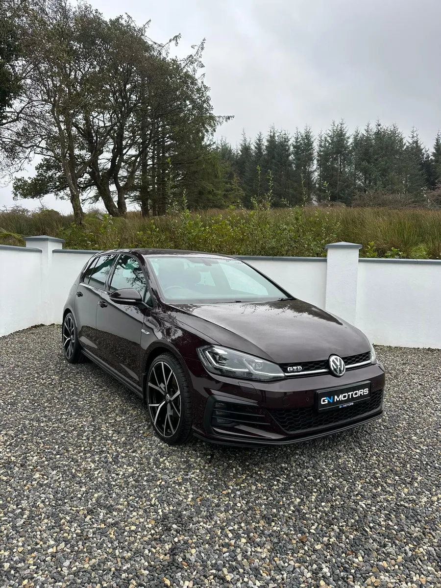 2018 Volkswagen Golf 2.0 GTD Rare Color - Image 3