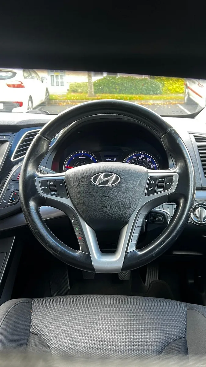 Hyundai i40 1.7 - Image 3