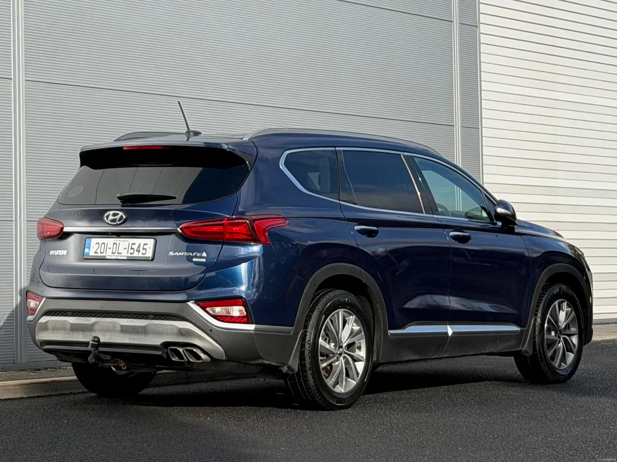 Santa Fe *7seater 2.2 CRDi 4WD Executive Plus - Image 4