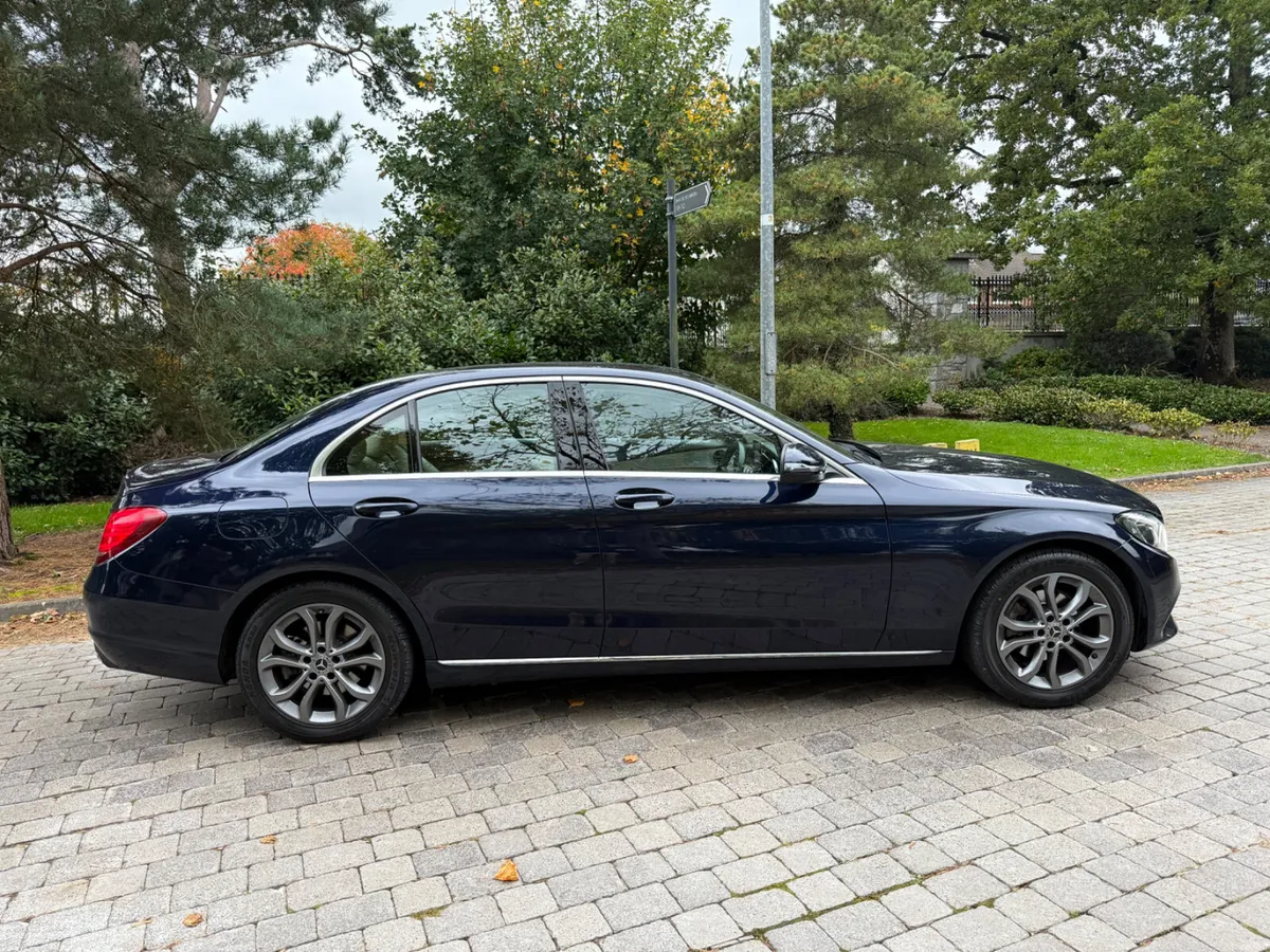 Mercedes-Benz C-Class 2018 Automatic Petrol - Image 3