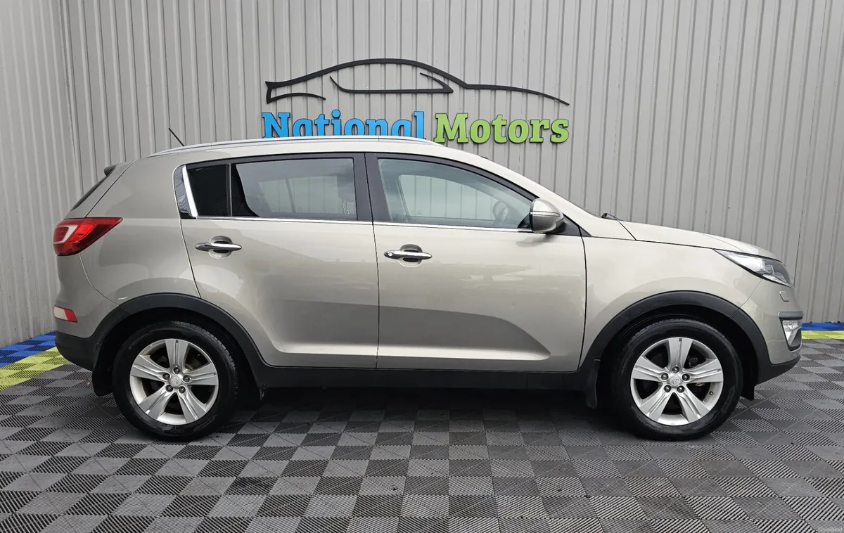 2014 Kia Sportage 1.7D GSE 2WD - Image 2
