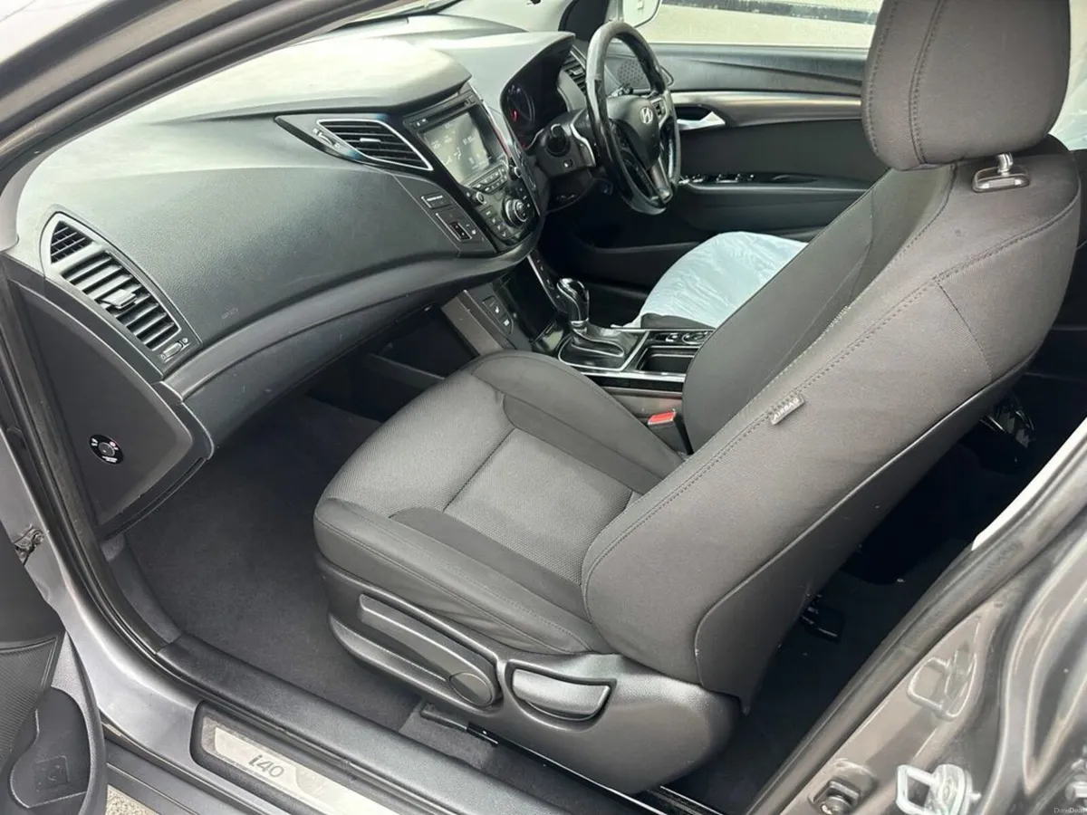 Hyundai i40 1.7 CRDi 135 BHP SE Auto Estate - Image 4