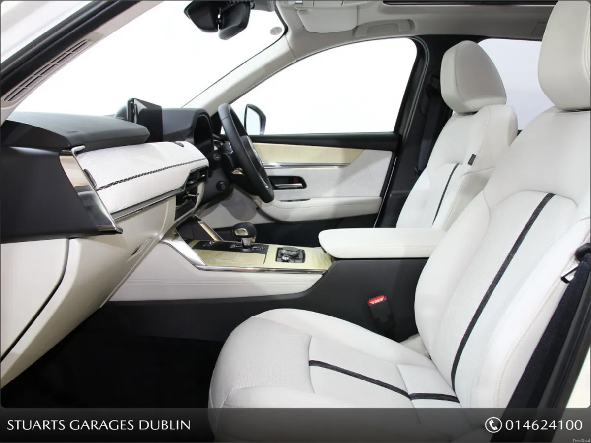 Mazda CX-60 *2.5 PHEV 327PS TAKUMI, CONVINIENCE PA - Image 3