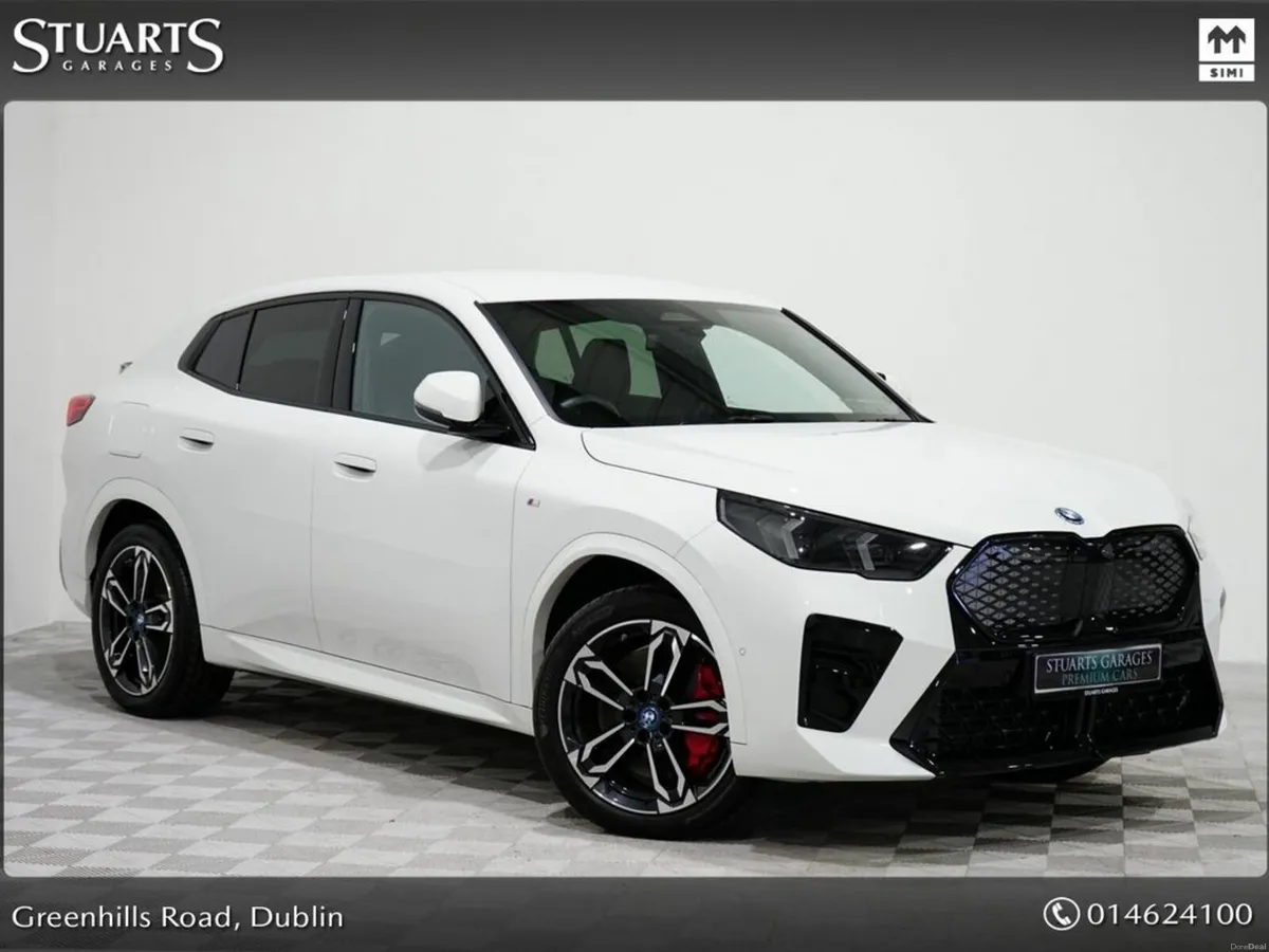 BMW iX2 IX2 M-SPORT eDRIVE20 M-SPORT PRO: ALPINE W - Image 1