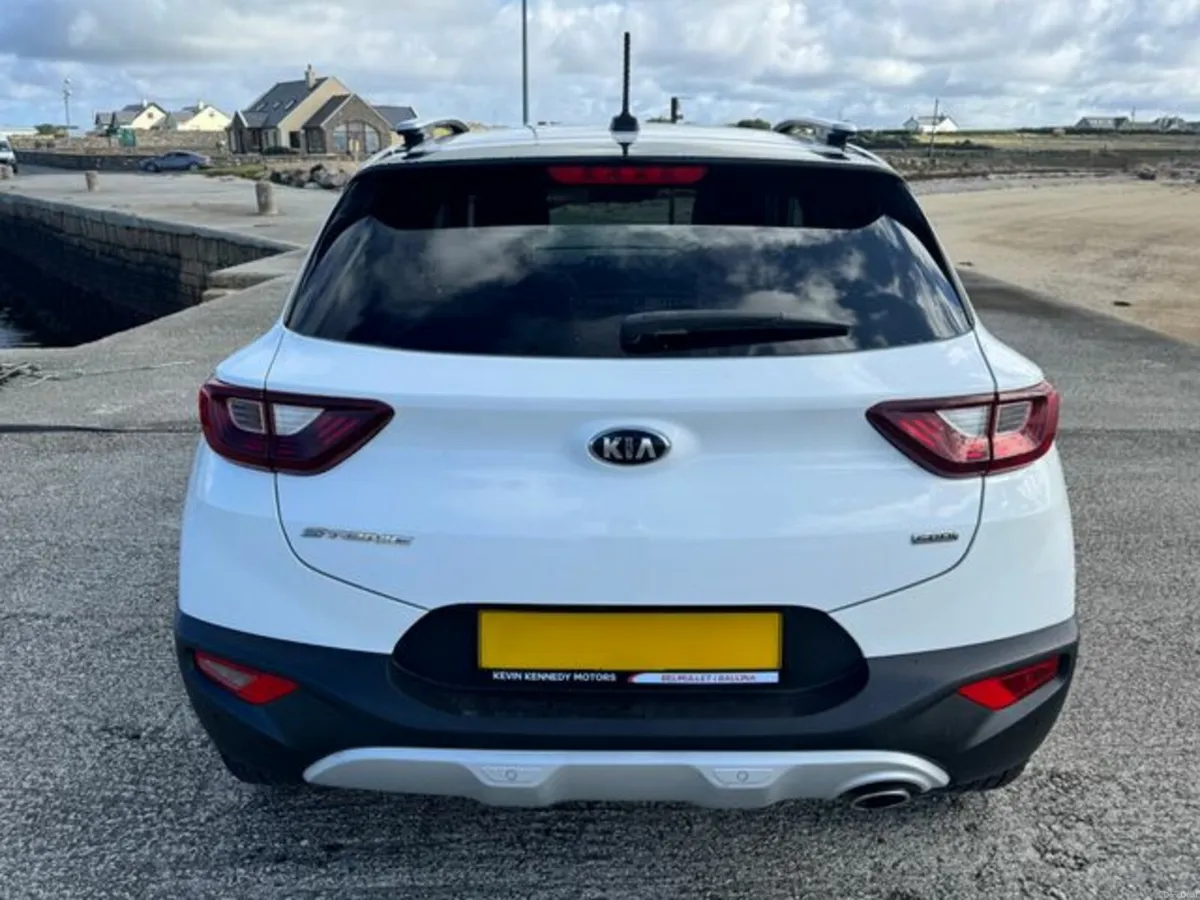 Kia Stonic CRDI FIRST EDITION - Image 4