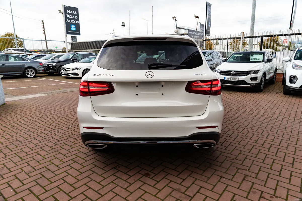 GLC220D 4MATIC SPORT 5DR ESTATE AUTOMATIC // BUY W - Image 4