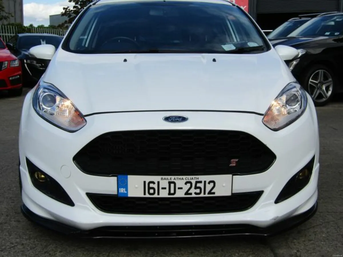 Ford Fiesta Zetec-s 1.0 125PS S/s5spd 3DR - Image 3