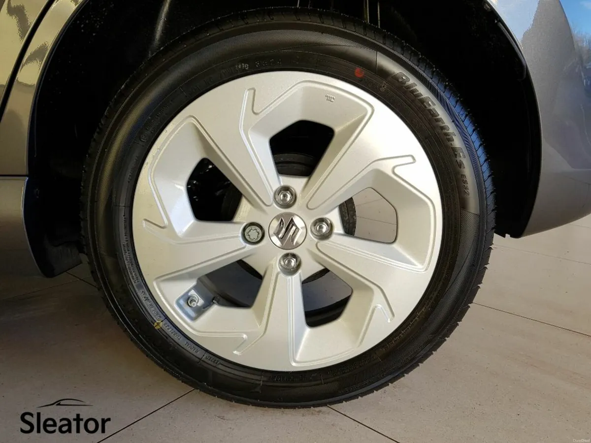 Suzuki Swift Motion Automatic - Image 4