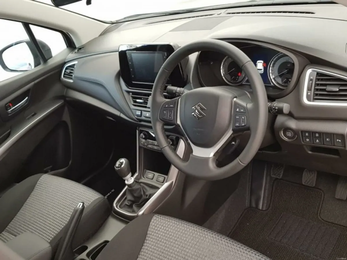 Suzuki S-CROSS Motion - Image 4