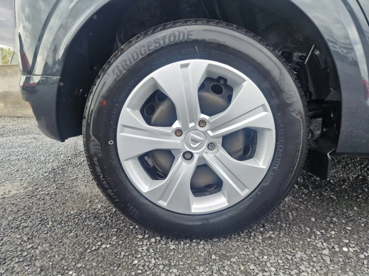 Dacia Sandero Essential SCE 65 5DR*QUALITY ASSURED - Image 4