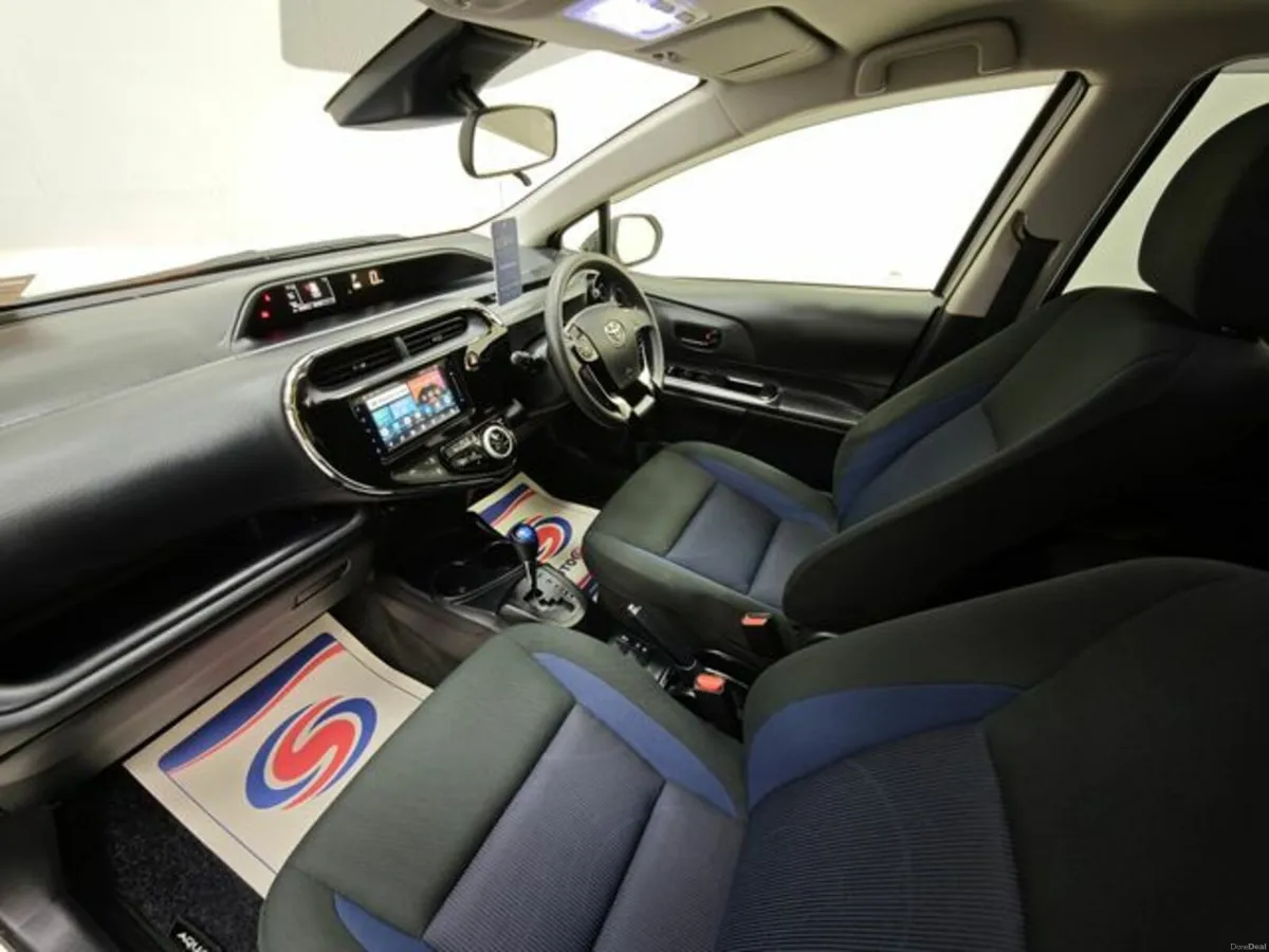 Toyota Aqua 1.5 SELF CHARGING HYBRID Automatic, Re - Image 4
