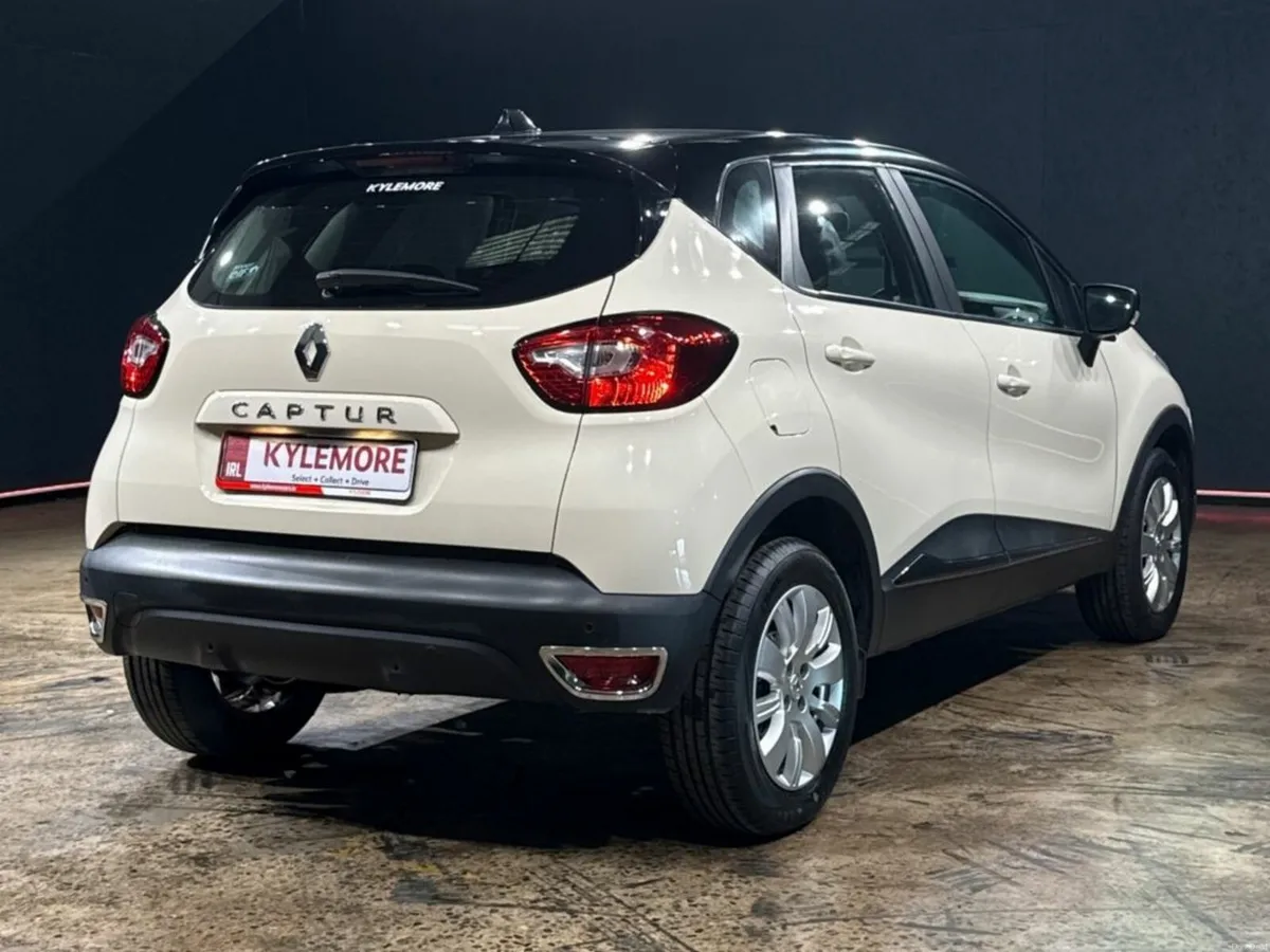 Renault Captur 1.2 PETROL AUTO - CRUISE CONTROL - - Image 4