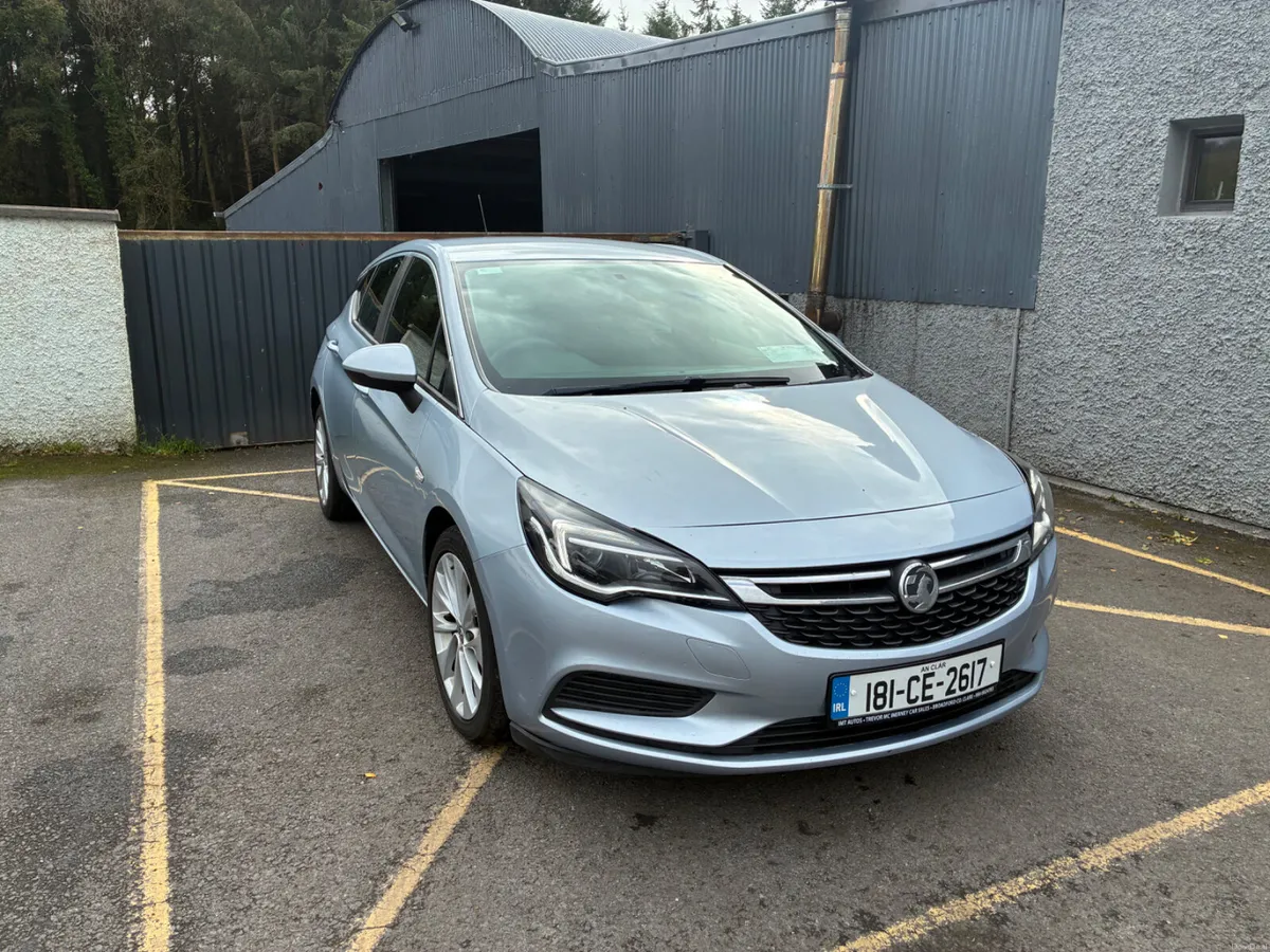 Vauxhall Astra 2018 DIESEL - Image 4