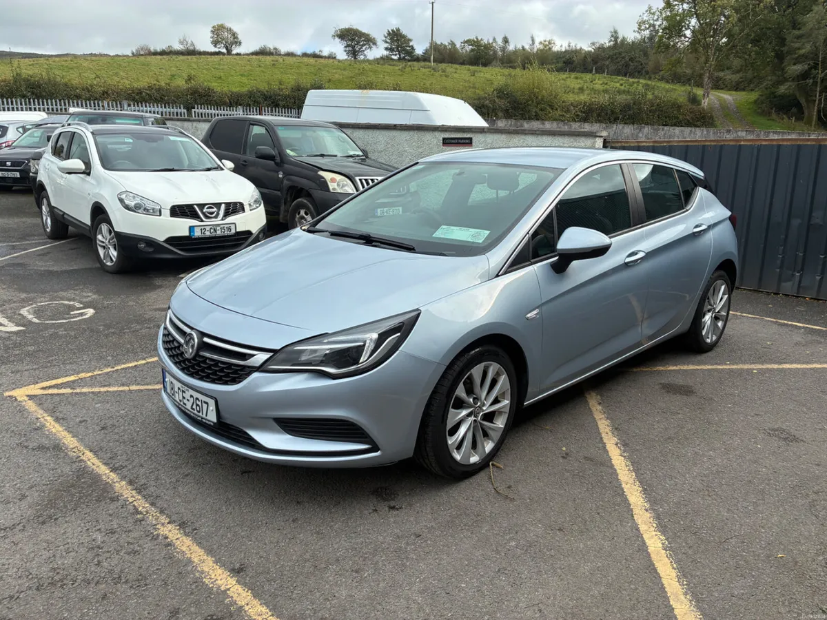 Vauxhall Astra 2018 DIESEL - Image 2