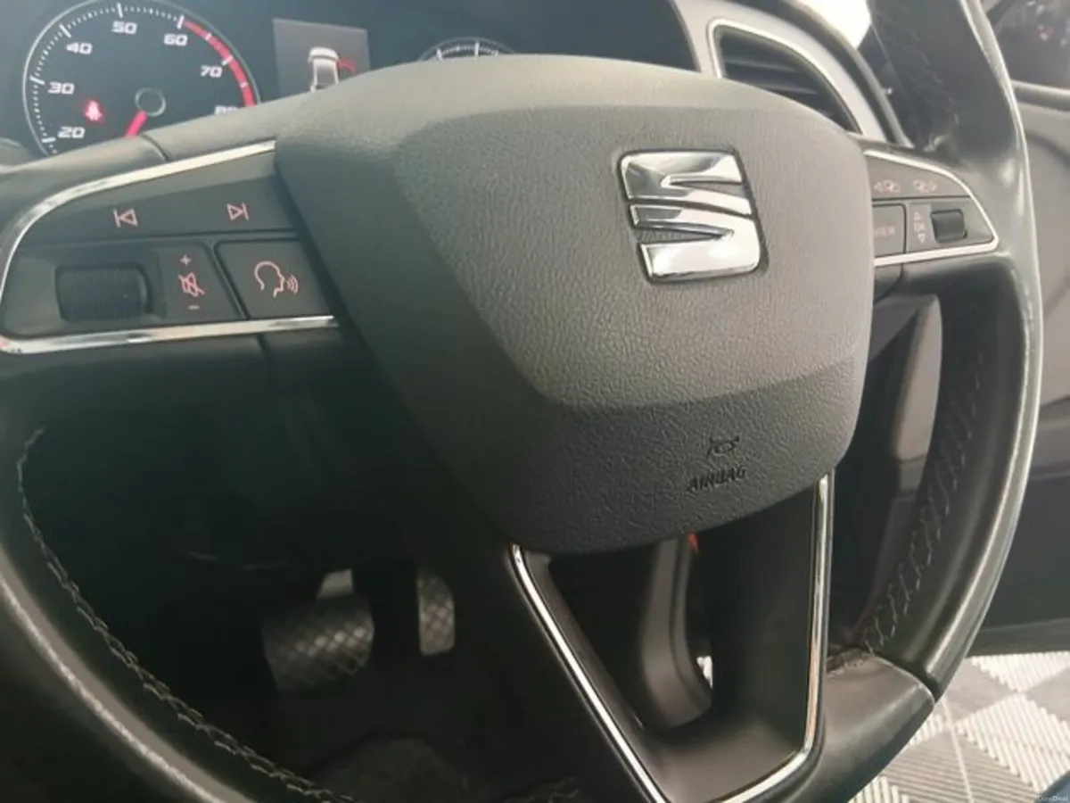 SEAT Leon 1.0 TSI SE Tech ECO 115PS 5DR Auto - Image 4