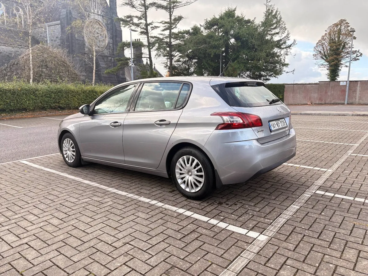 Peugeot 308 2014 - Image 2
