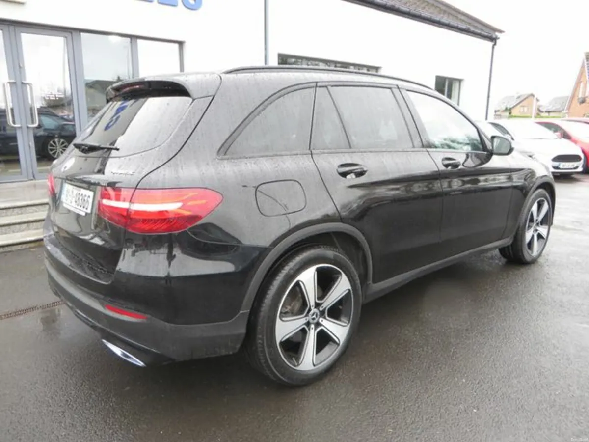 Mercedes-Benz GLC 220D 4matic Urban Edition 5DR - Image 3