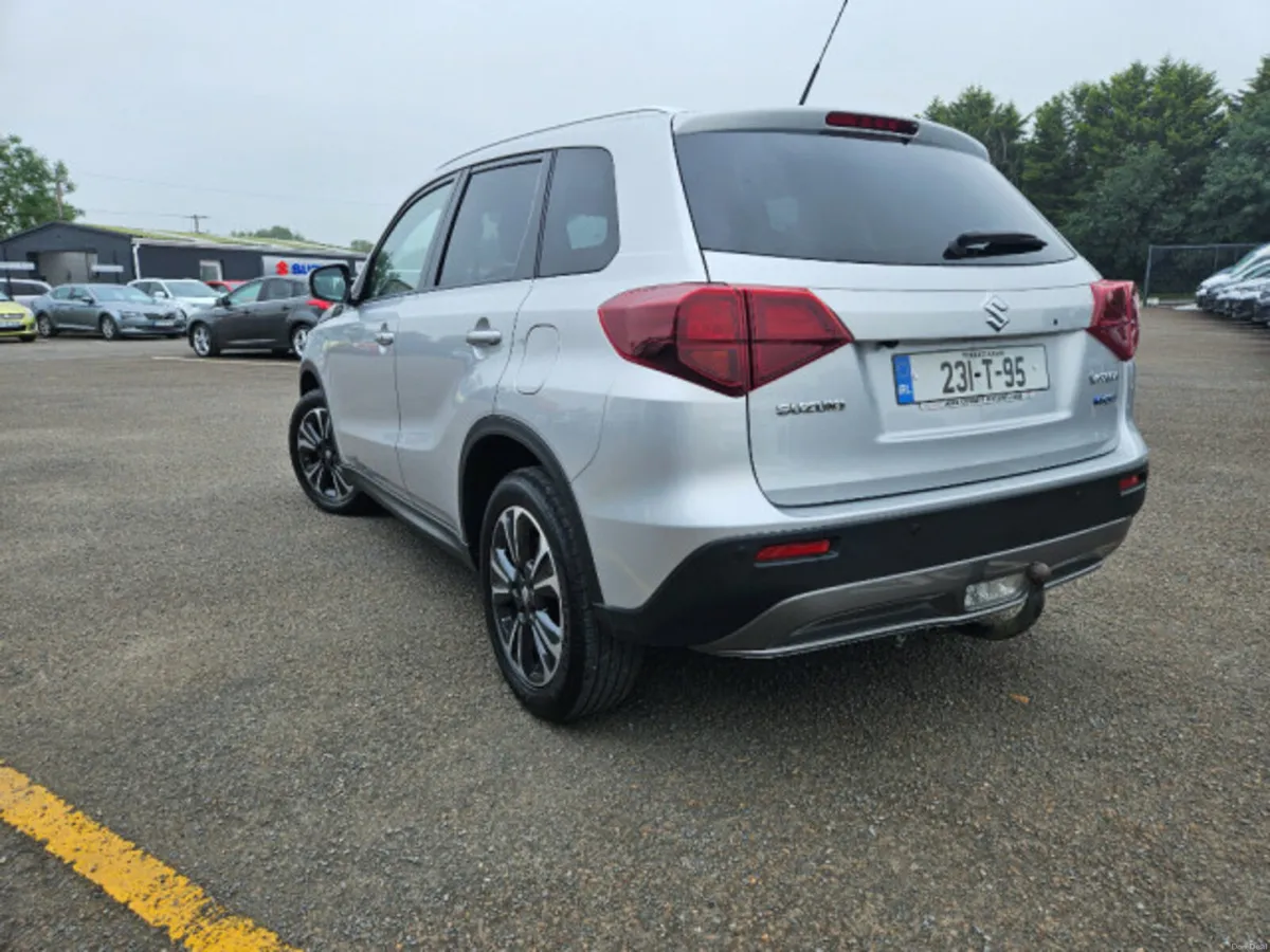 Suzuki Vitara 4x4 SZ5 Allgrip - Image 2