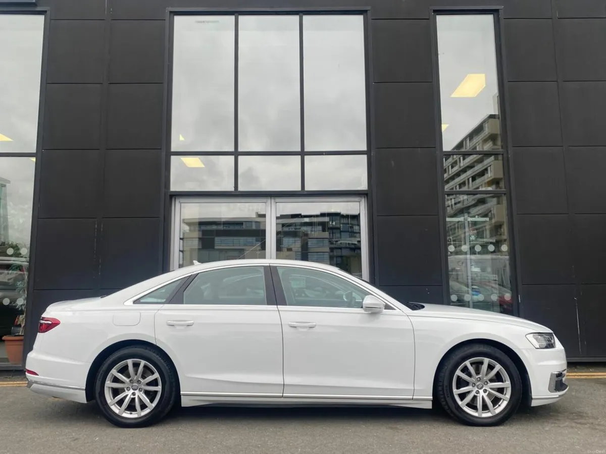 Audi A8 50 TDi 286bhp Auto - Image 4