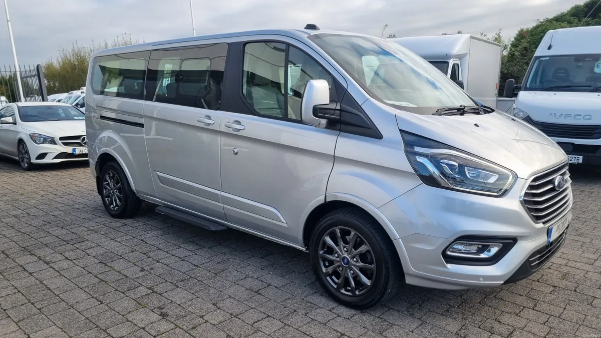 212 FORD CUSTOM TOURNEO LWB TITANIUM X ,LEATHER - Image 2