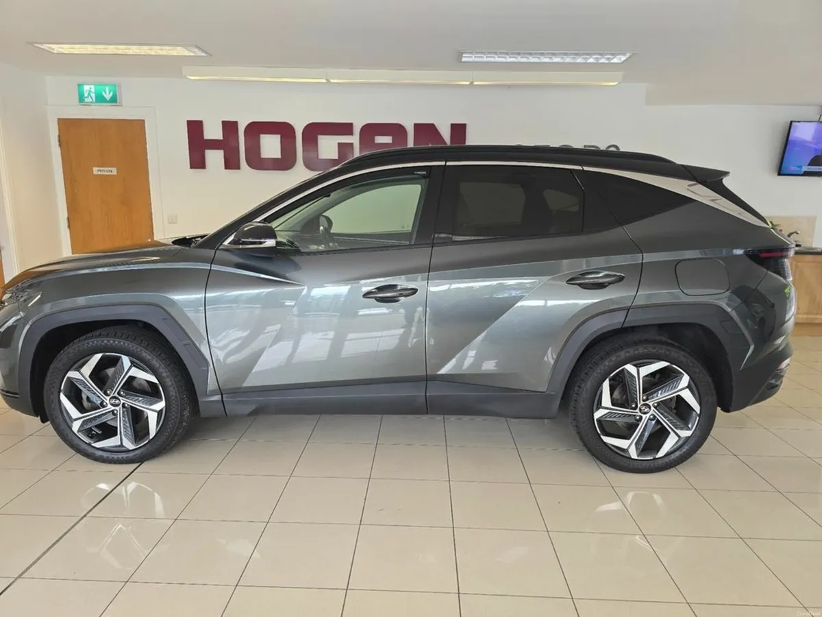 Hyundai Tucson Executive Plus Hybrid HEV 2 Tone Au - Image 4