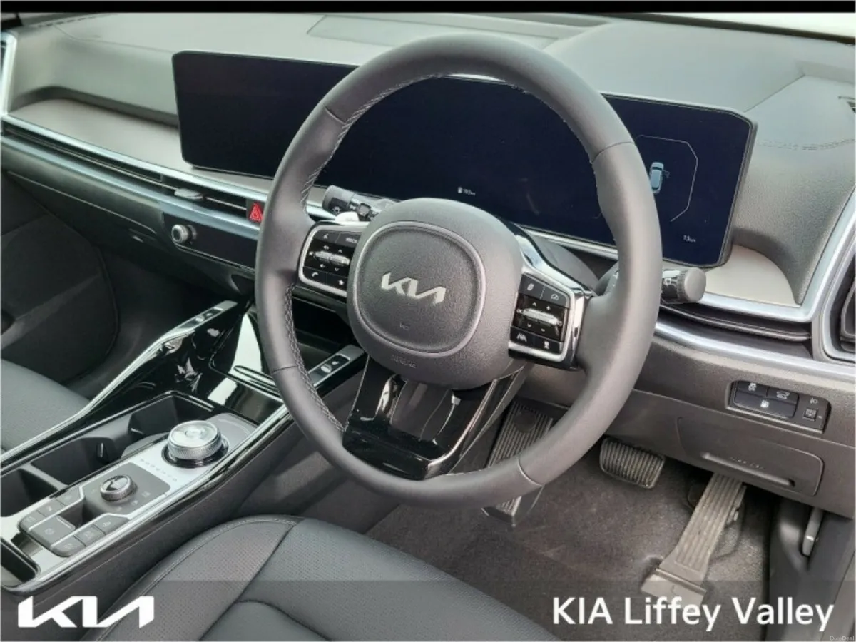 Kia Sorento 1.6 Plug In Hybrid PE (7 Seater ) - Image 2