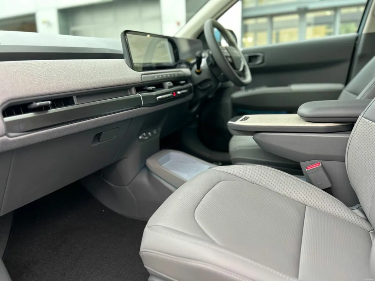 Kia EV3 Earth 3 (585km range) (0% Finance availabl - Image 2