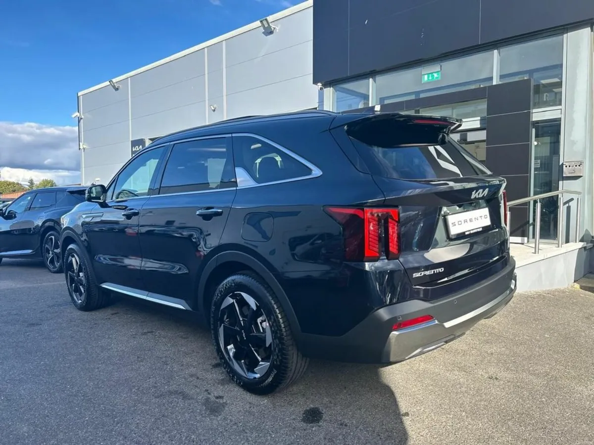 Kia Sorento 1.6 Plug in Hybrid PE (7 Seater) - Image 3
