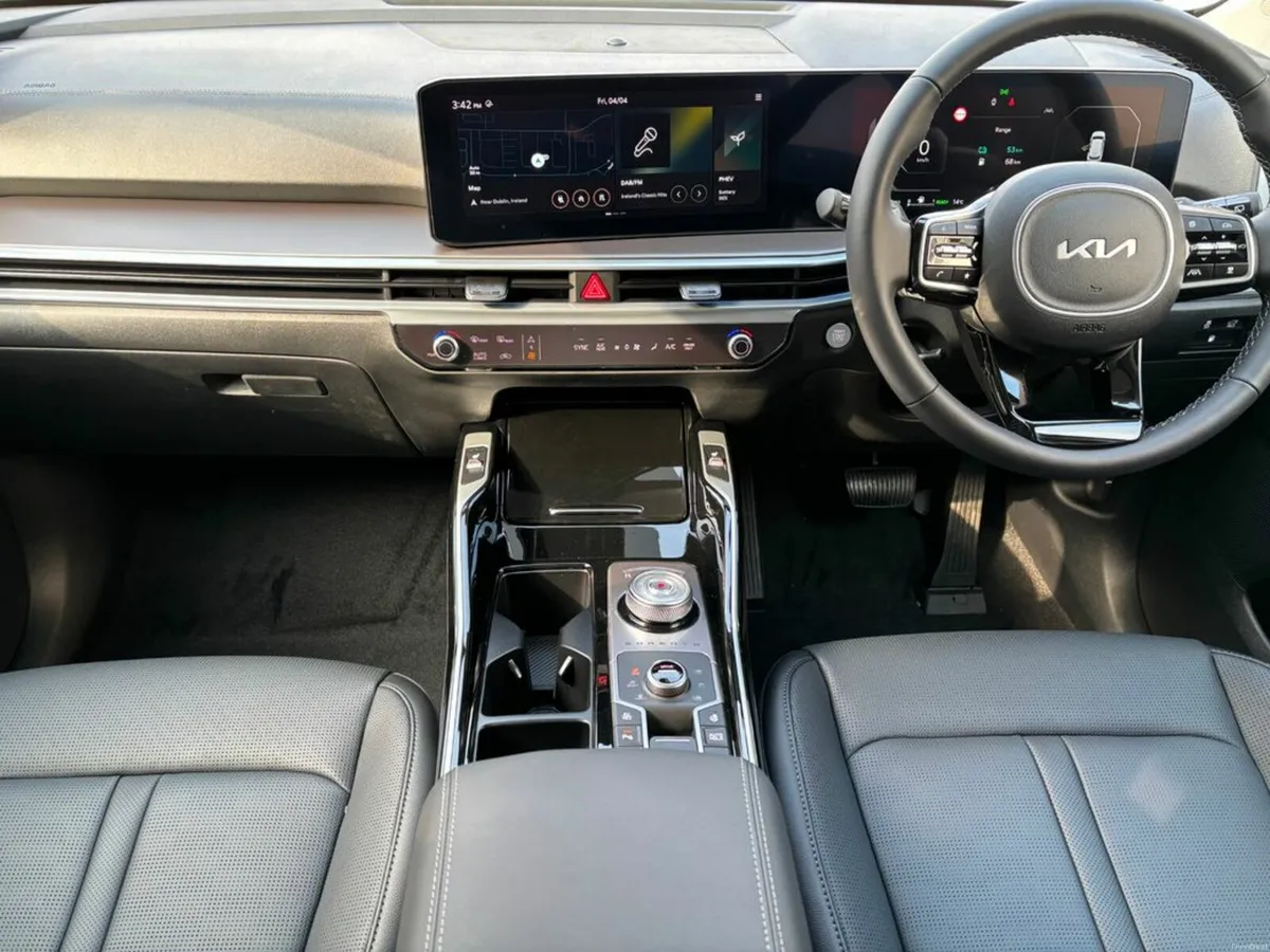 Kia Sorento 1.6 Plug In Hybrid PE (7 Seater ) - Image 4