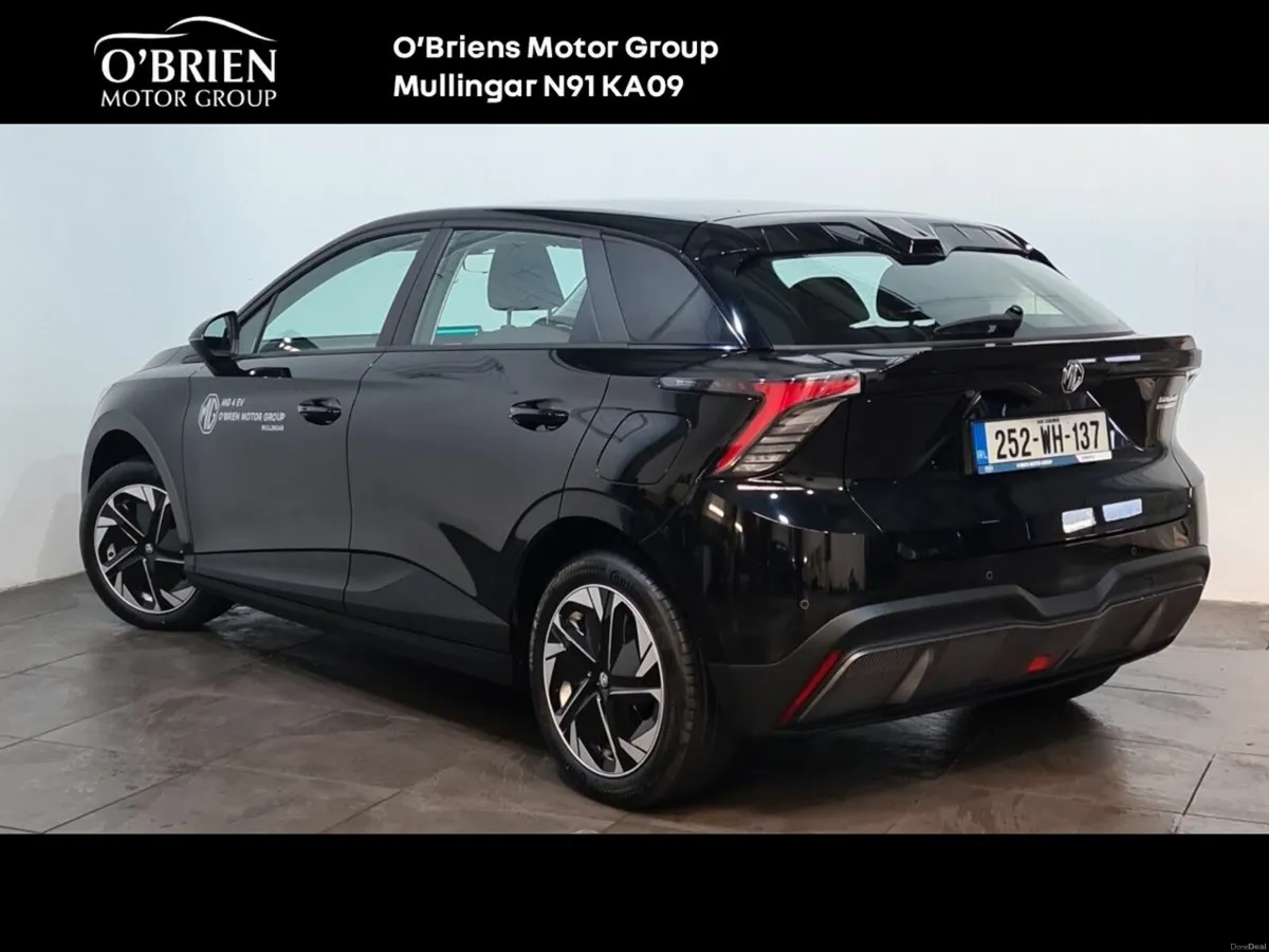 MG MG4 Excite - Image 3