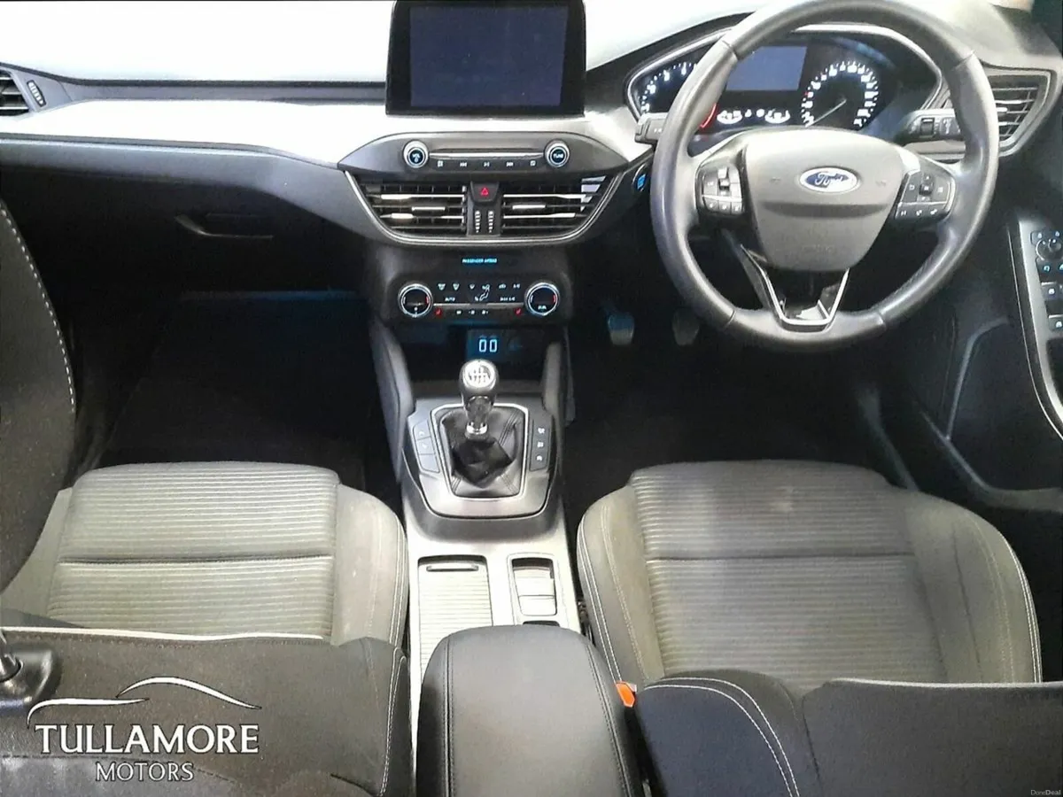 Ford Focus 1.0T EcoBoost Hybrid 125PS Titanium - Image 2