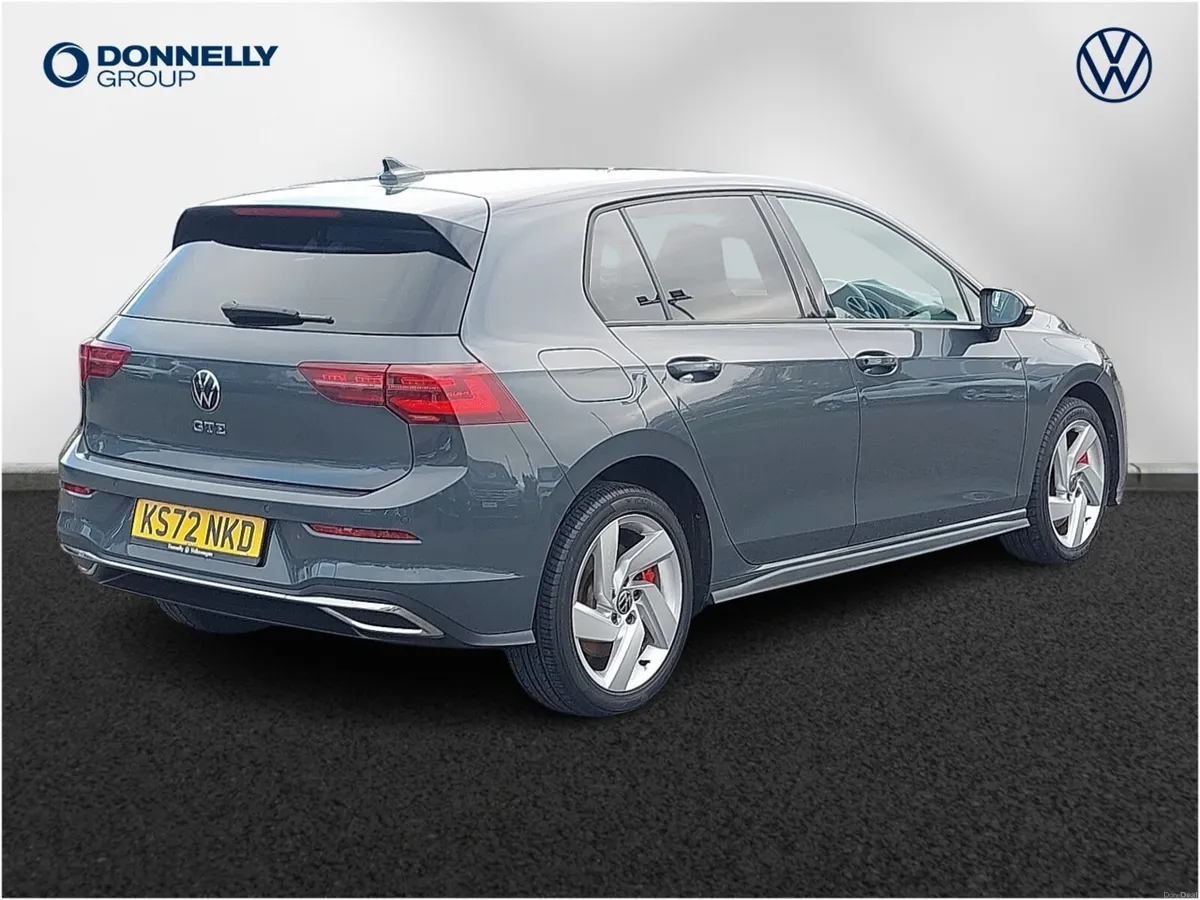 Volkswagen Golf Hatchback GTE - Image 3