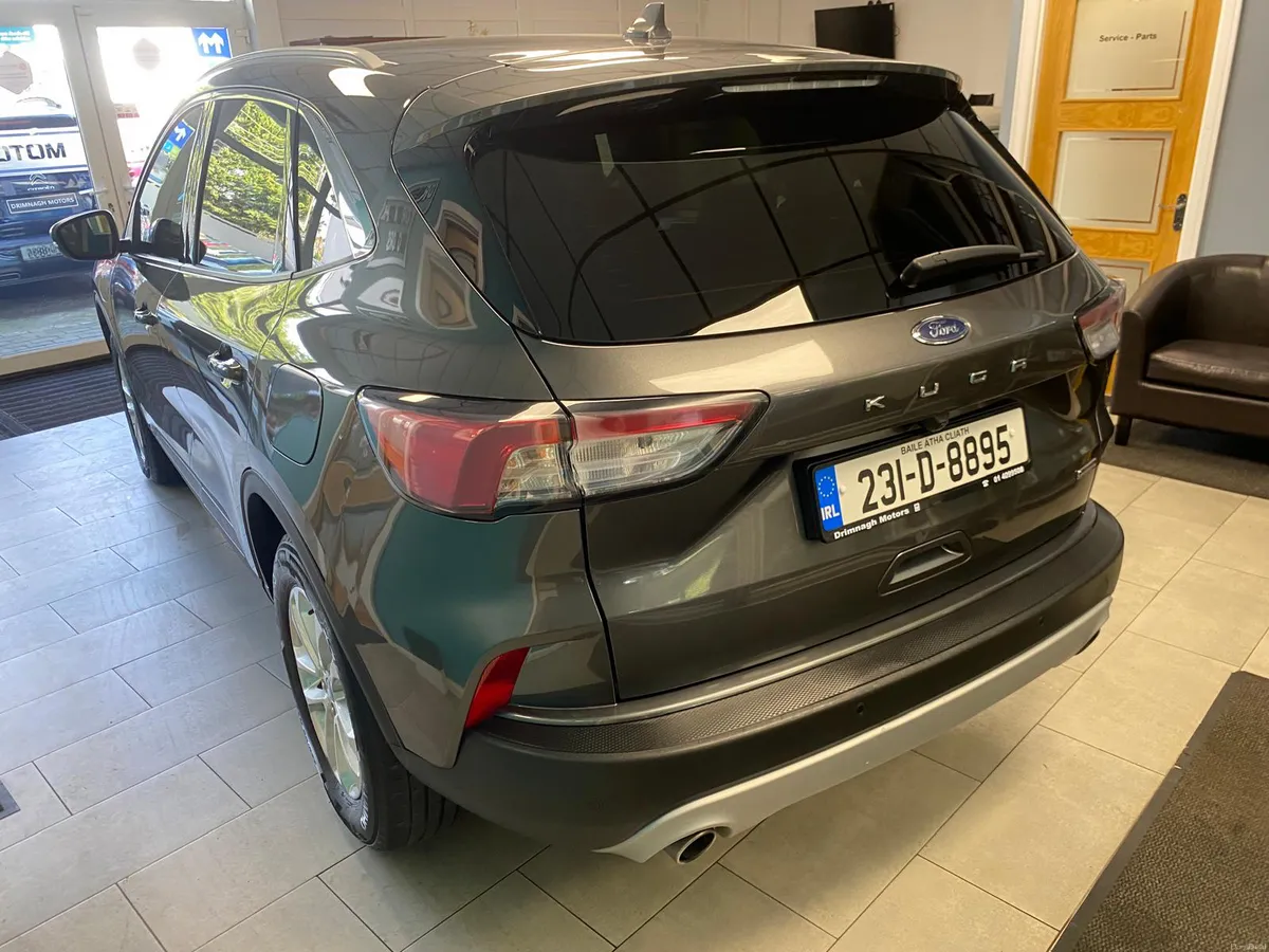 Ford Kuga plug in hybrid titanium - Image 4