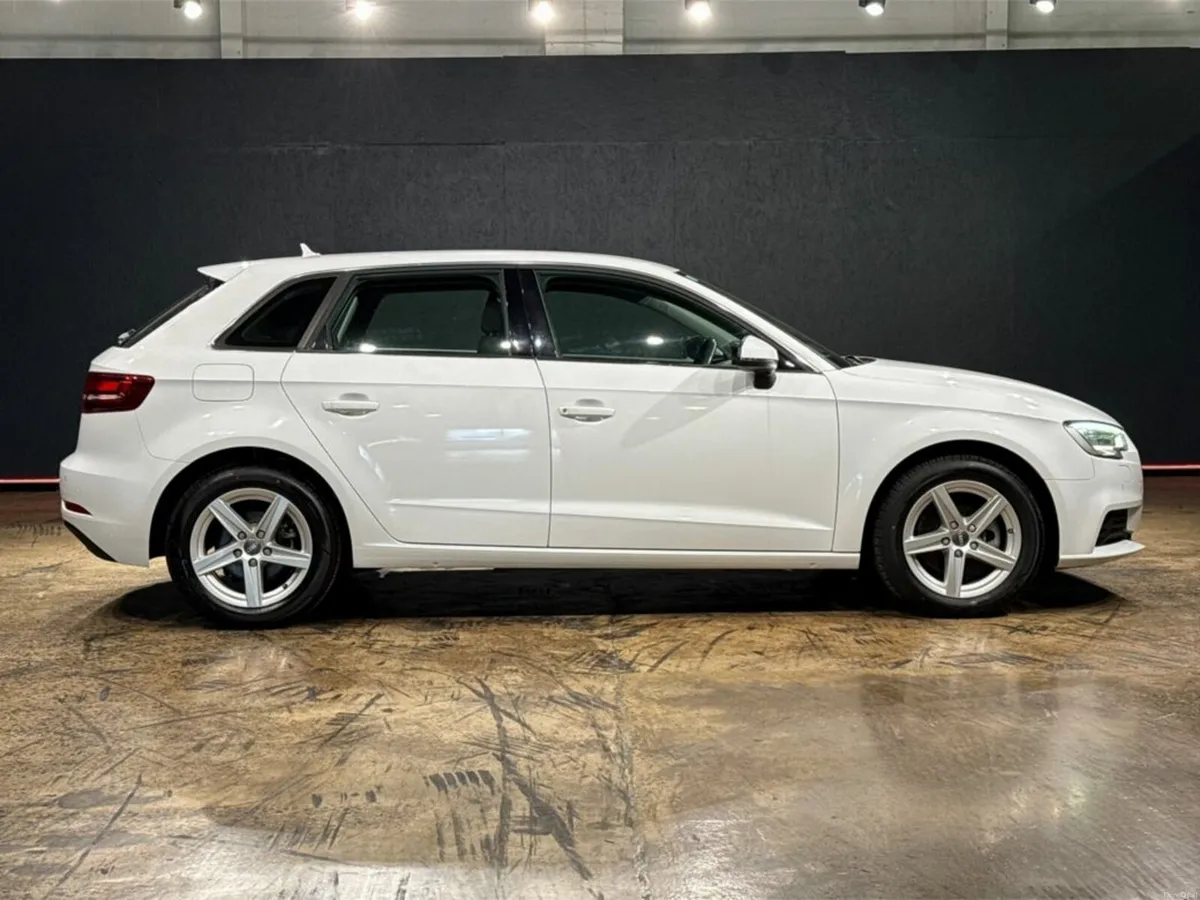 Audi A3 1.4 TFSI PETROL AUTO - REVERSE CAMERA - PA - Image 3