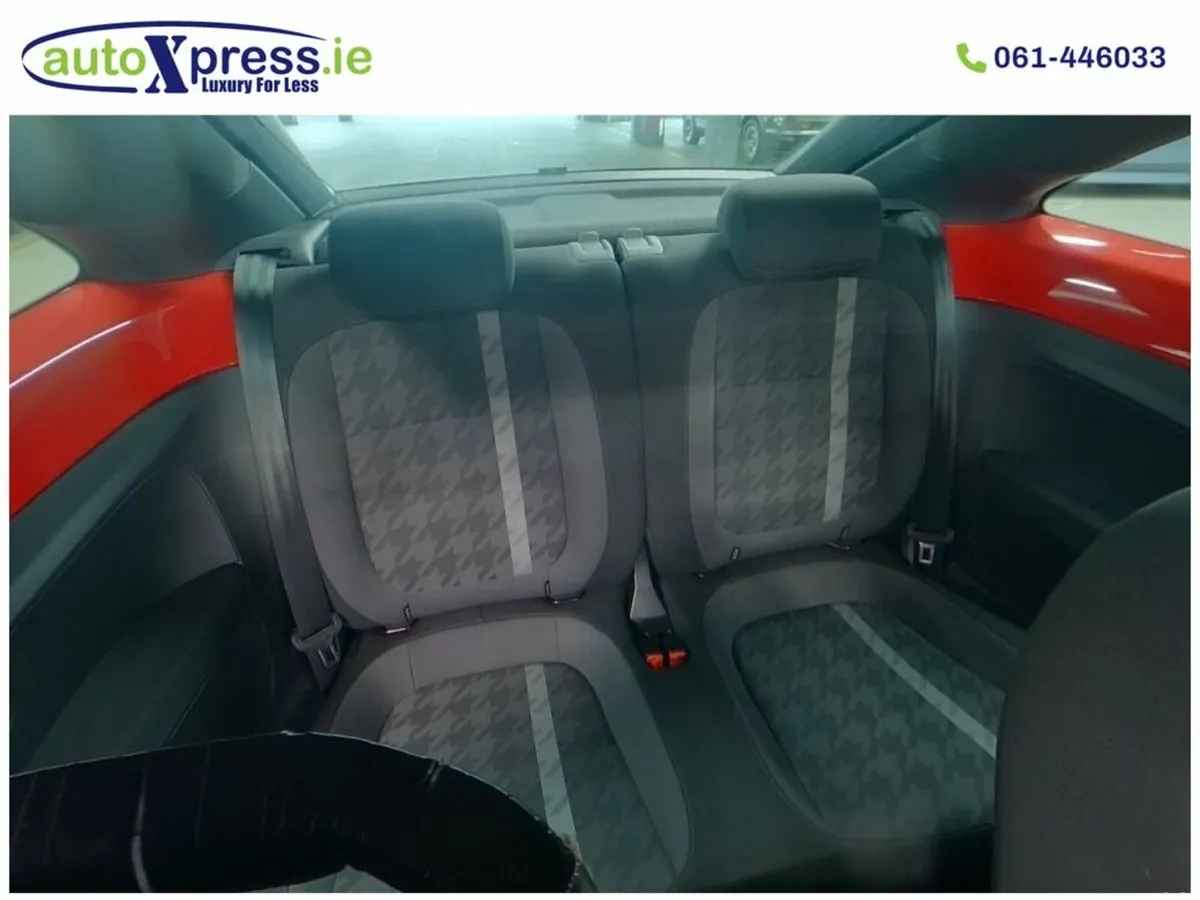 Volkswagen Beetle Black Style 1.2 TSI Automatic - Image 4