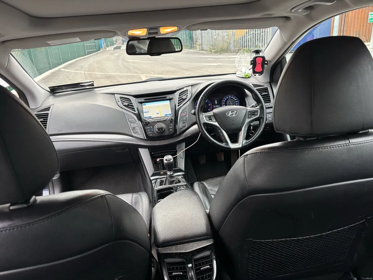 HYUNDAI I40 - Image 4