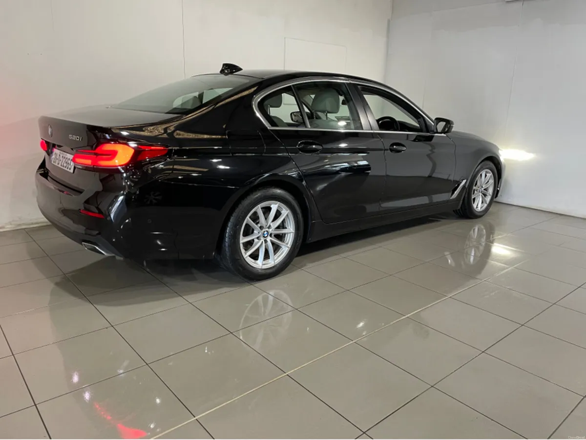 BMW 5-Series 520 AUTO SE IVORY WHITE LEATHER NCT 0 - Image 3