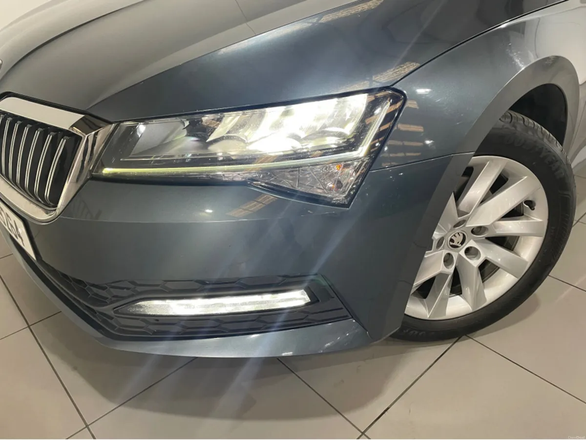 Skoda Superb AMBITION 2.0 TDI 150HP - Image 3