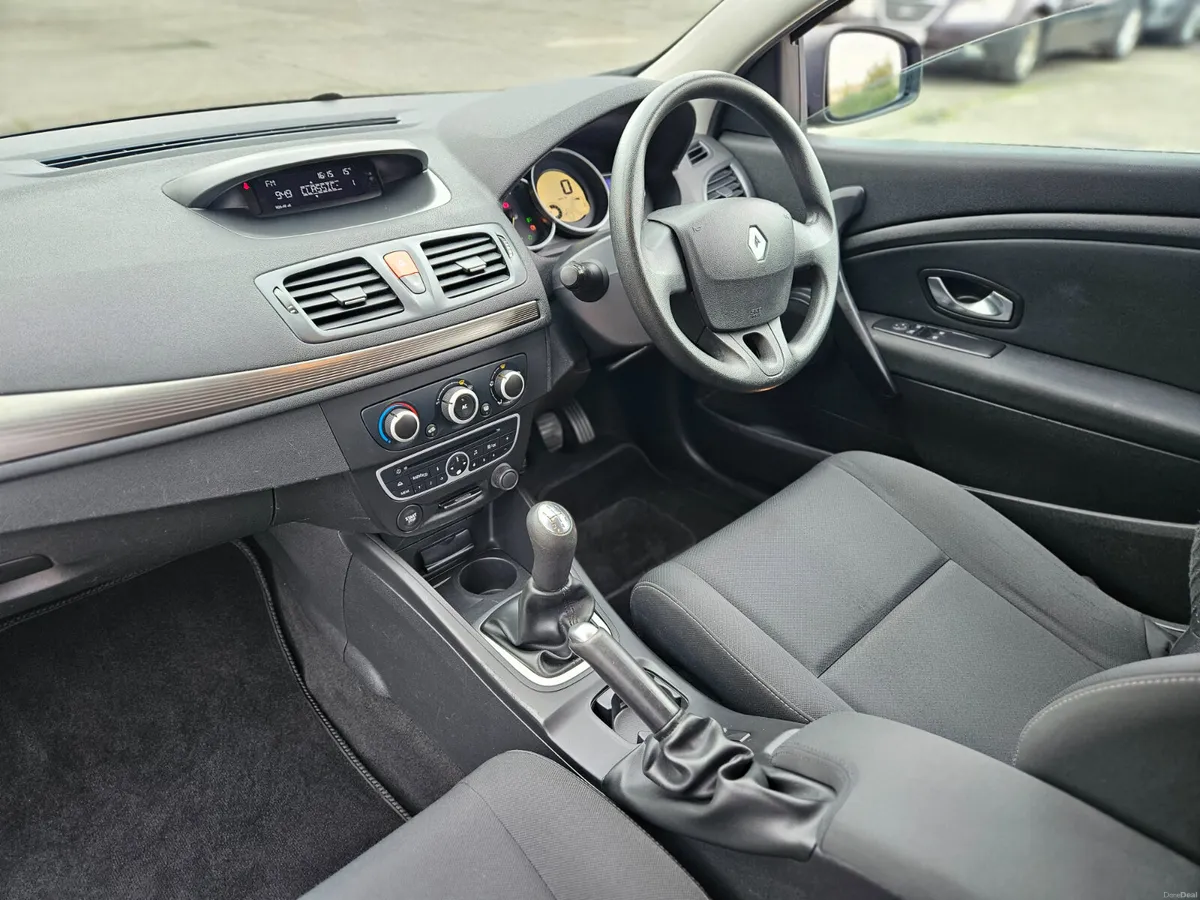 Megane 1.5 dCi COUPE New NCT 12/26 - Image 3